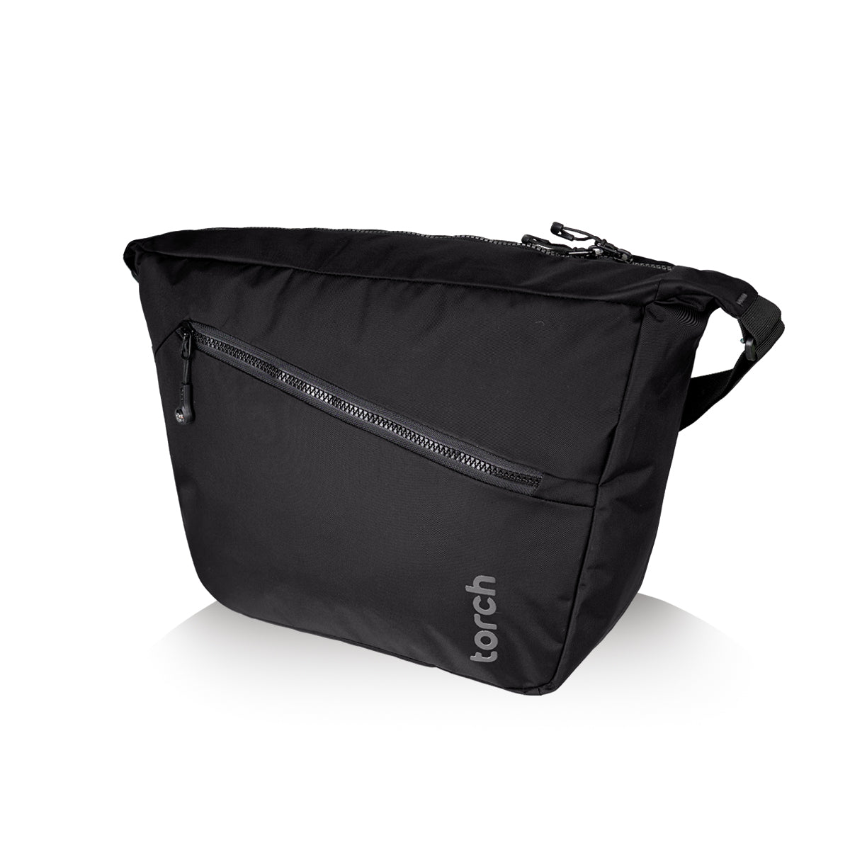 Nasan Messenger Bag